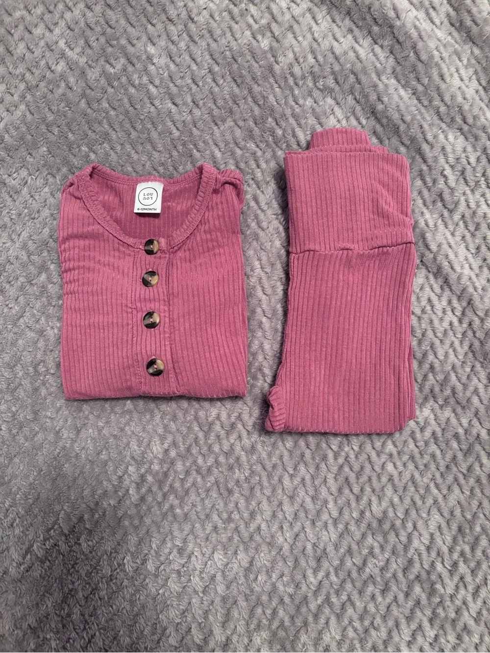 EUC. Lou Lou & Company ribbed top and bottoms. 6-12 Month.